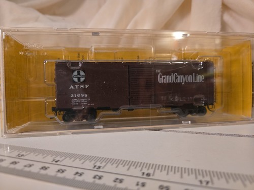 Coche de carga Kadee HO 4018 40' PS-1 ATSF #31698 nuevo en caja | Zustand: New
