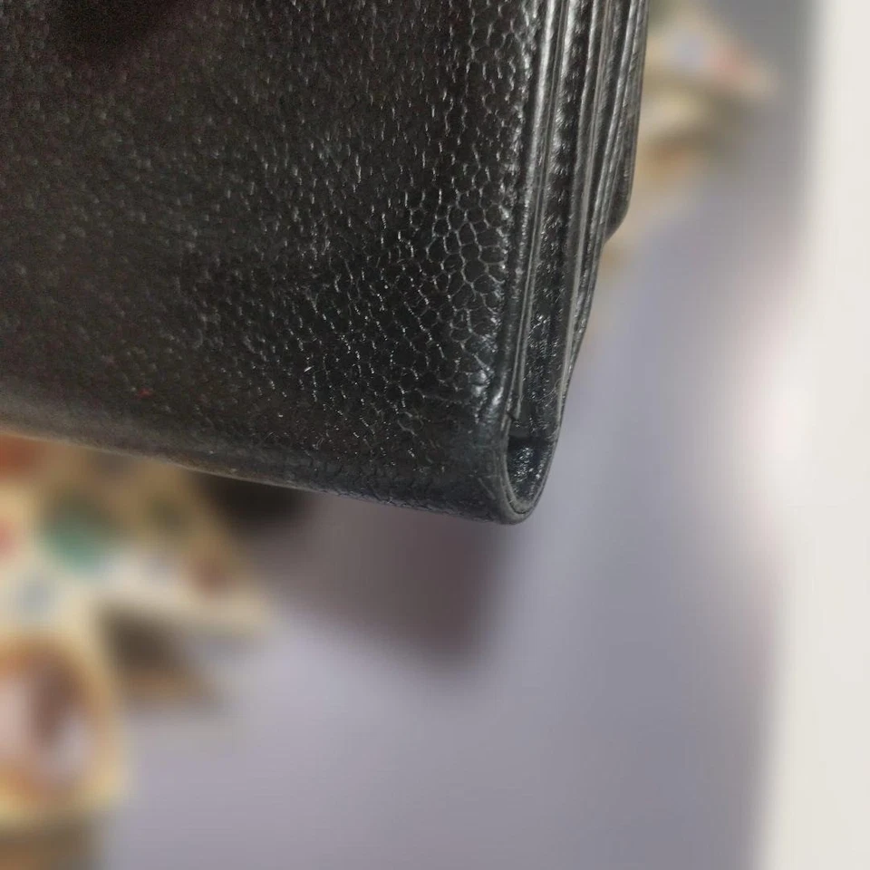 CHANEL Black Caviar Leather Compact Wallet Crossbody Shoulder Chain Bag Used - Image 2 of 4