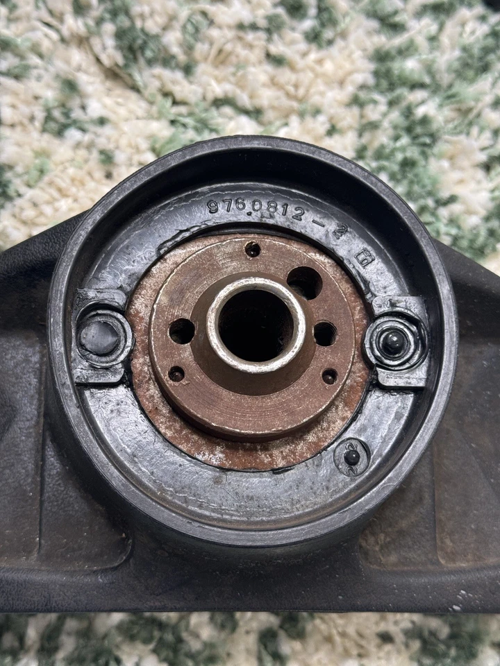 GMC Chevy GM camioneta de carrocería cuadrada 1973-1987 C10 K10 K5 volante + tapa de bocina OE Foto 3 de 4