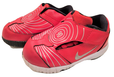 Nike - Gr. 22 - Sneaker Turnschuhe Mädchen rot non-marking Klettverschluss