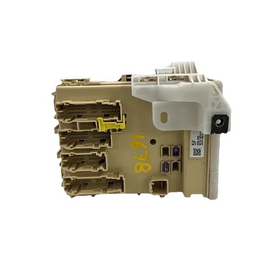 2016 TOYOTA COROLLA FUSE BOX JUNCTION RELAY BLOCK 8922102370 OEM