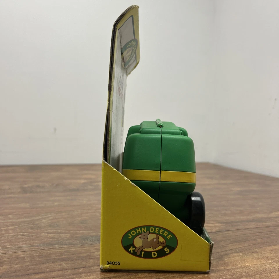 RARE VTG Ertl 1998 John Deere Kids Johnny Tractor Soft Toy Book 18+ Months NEW - Image 4 of 4