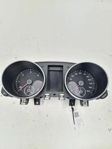 VW GOLF VIII CD1 Kombiinstrument 5K0920960J 1.60 Diesel 2010 33391649