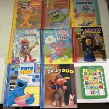 Set 8 Sesame Street Me Reader Story Books with Reader  Works  
