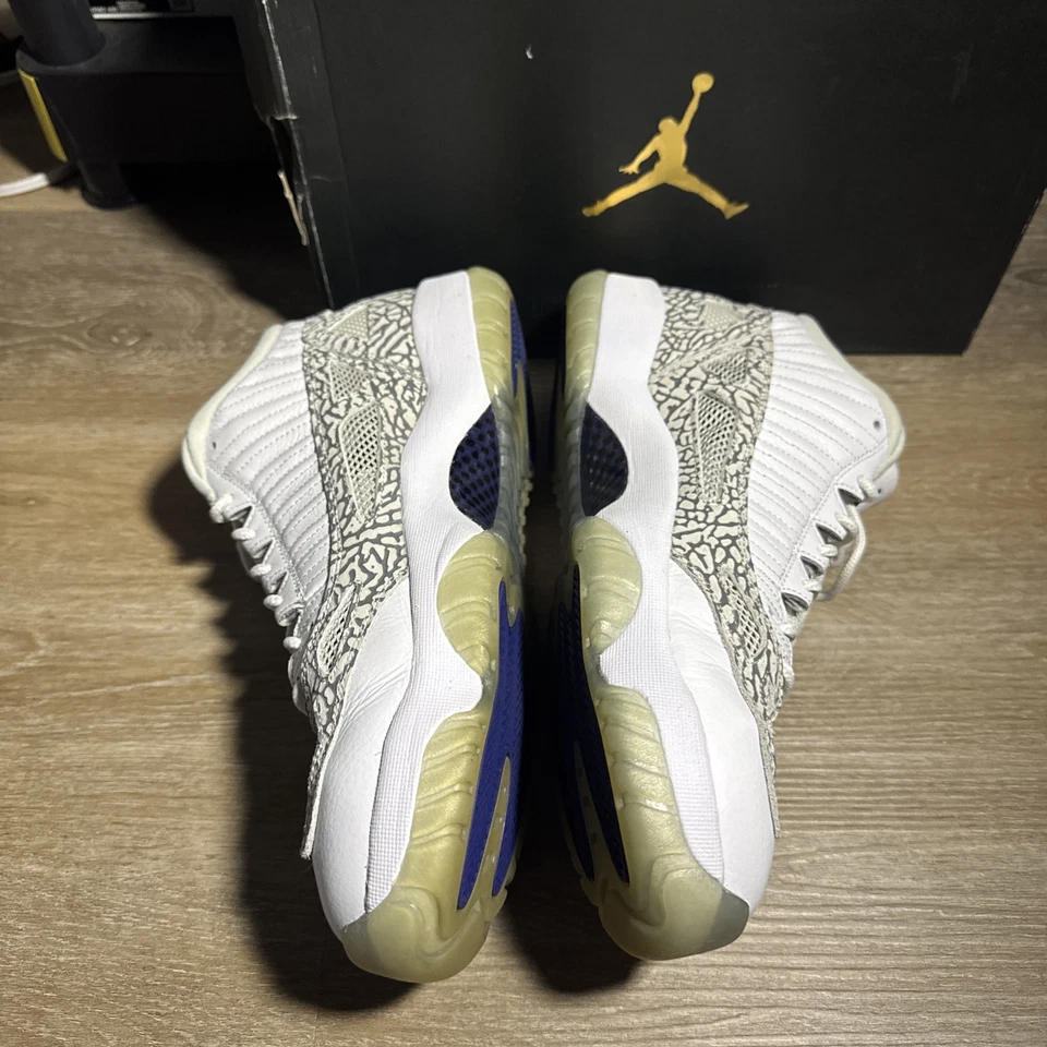 Talla 13 - Air Jordan 11 Retro IE 2015 Low Cobalt Foto 3 de 4