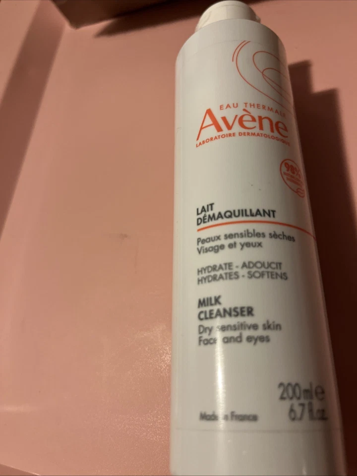 Limpiador de leche Avene hidrata-suaviza rostro y ojos (200 ml/6,7 fl) nuevo Foto 2 de 3