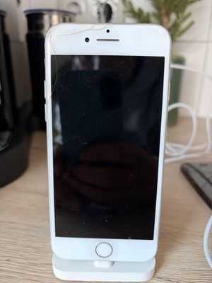 Apple iPhone 7 128GB Silber/Weiß Ohne Simlock Smartphone Ohne Vertrag