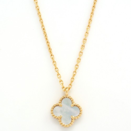 【Van Cleef & Arpels】Sweet Alhambra K18YG Mother of Pearl【Necklace】
