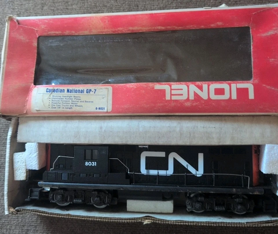 Lionel 6-8031 O Gauge Canadian National GP7 Diesel Locomotive LN/Box - Image 2 of 4