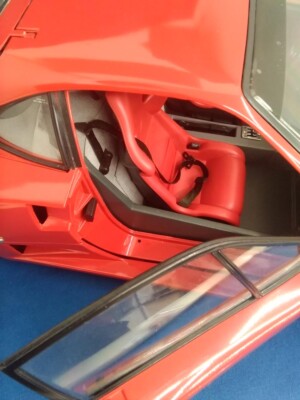Pocher Ferrari F40 1/8 Scale Detailed Assembly Model Kit Used F/S