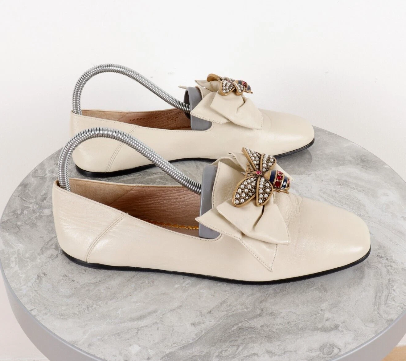 Mocassins plats en cuir beige GUCCI Queen Margaret taille 37
