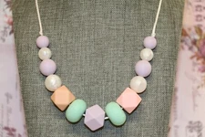 Mom's Gift, Silicone Teething, Nursing, Sensory Necklace, Nursing Gift (te12)
