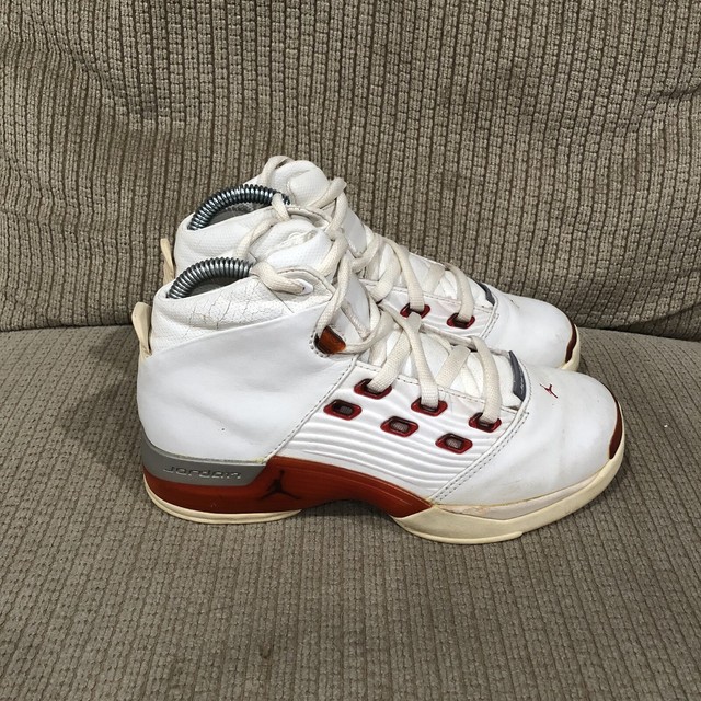 retro 17 white red