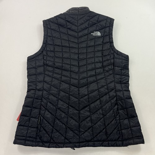 NUEVO Chaleco de Trek Thermoball The North Face para Mujer Negro Talla Mediana Blanco Logo Garra - Imagen 5 de 11