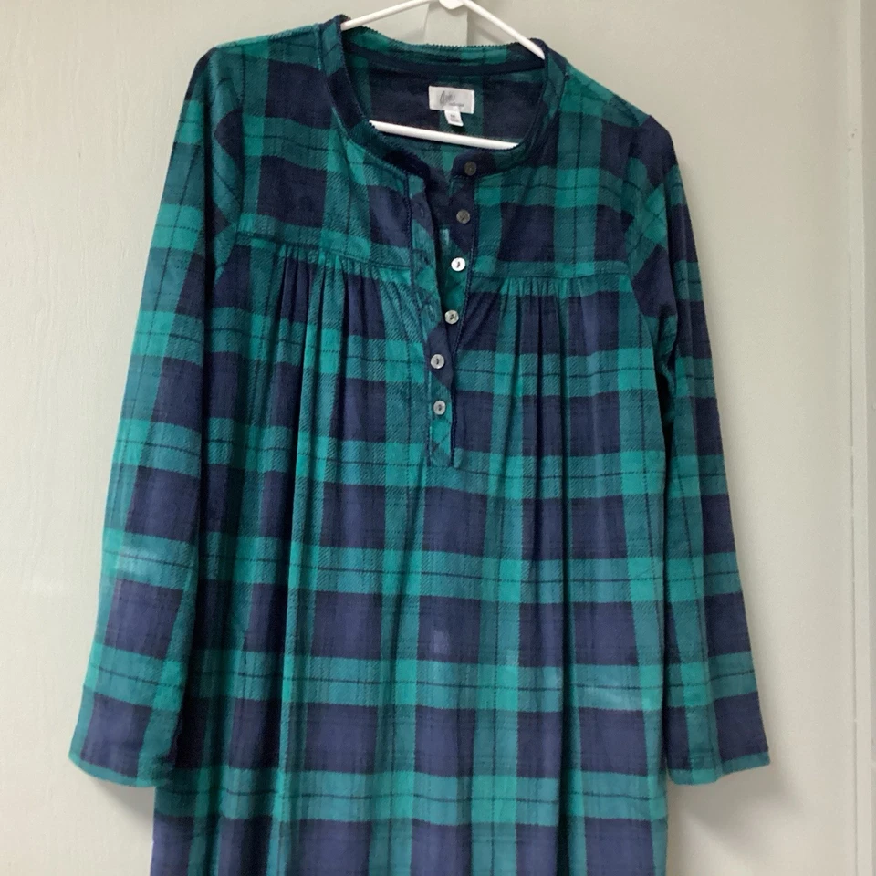 Camisón Colección Aria Talla Mediana Verde Azul Marino Cuadros Pijamas Para Mujer Mangas Largas Foto 2 de 4