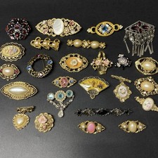 Lot of 25 Vintage 1928 BROOCH Pins Rhinestone Enamel Brooches Costume Jewelry