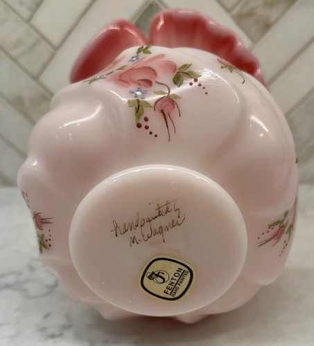 Signierter Fenton Rosalene Wavecrest Krug mit rosa Rosen - Bild 4 von 4