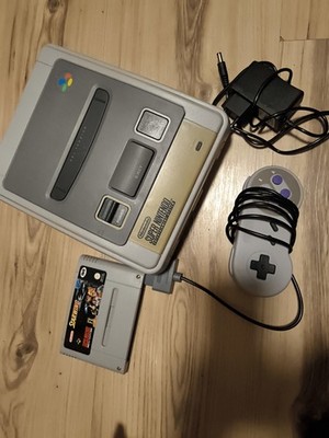 Super Nintendo SNES Konsole mit Controller und Spielen/ Guter Zustand!