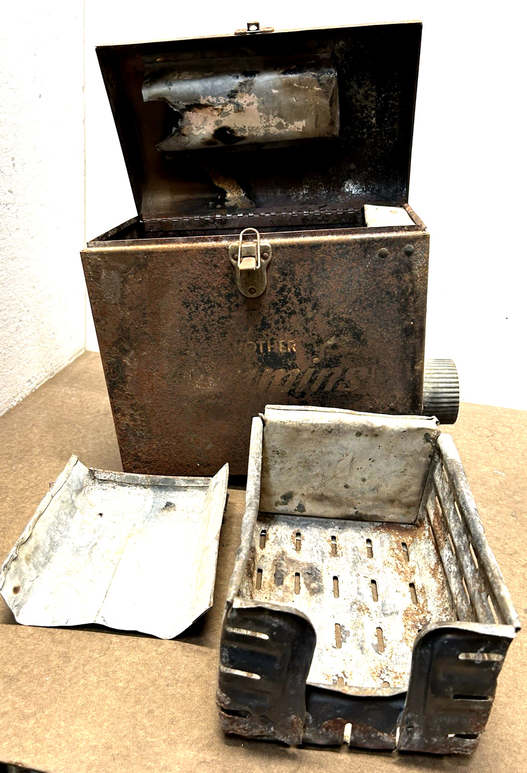 Vintage WWII Era Army Squad/Tent Stove Wood or Coal Mother Hubbard MFG Detroit