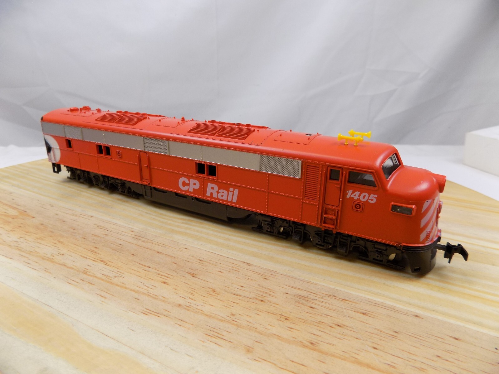 Model Power HO Scale Canadian Pacific EMD E7 Dummy 911D eBay