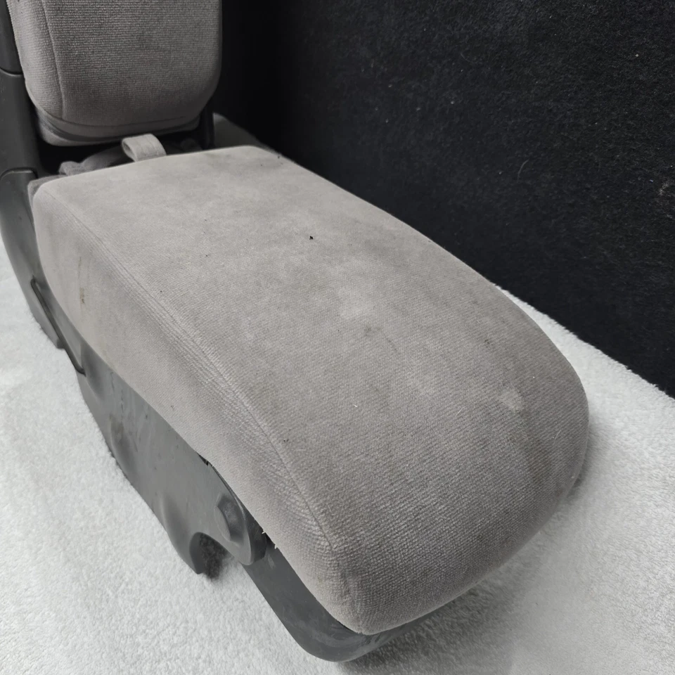 Reposabrazos plegable asiento central delantero tostado Ford Taurus SE 2004 con portavasos trasero Foto 4 de 4