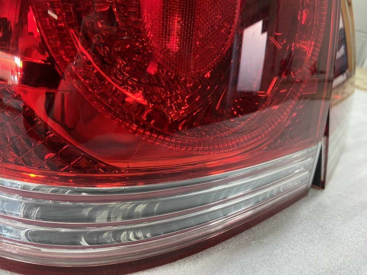 Toyota Crown Royal Saloon Left Tail lights GRS180 181 182 183 30