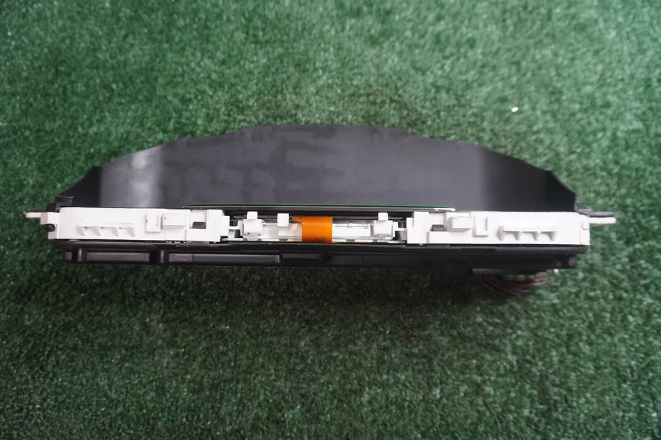 Cadillac DTS 2008 velocímetro calibre clúster fabricante de equipos originales 87 k millas 15930304 Foto 3 de 4