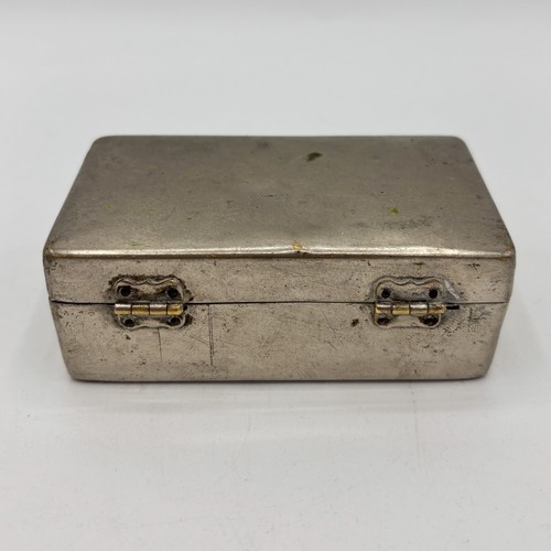 Estuche de afeitadora valet vintage/antiguo O caja de utilidad de píldoras de metal de latón O estuche de tabaco - Imagen 4 de 7