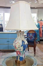 Porcelain Chinoiserie Table Lamp. Hand Painted Tobacco Leaf. With Lampshade