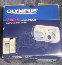 Vintage Olympus Camedia C-360 Digital Camera 3.2MP  Boxed XD Card + User Manual