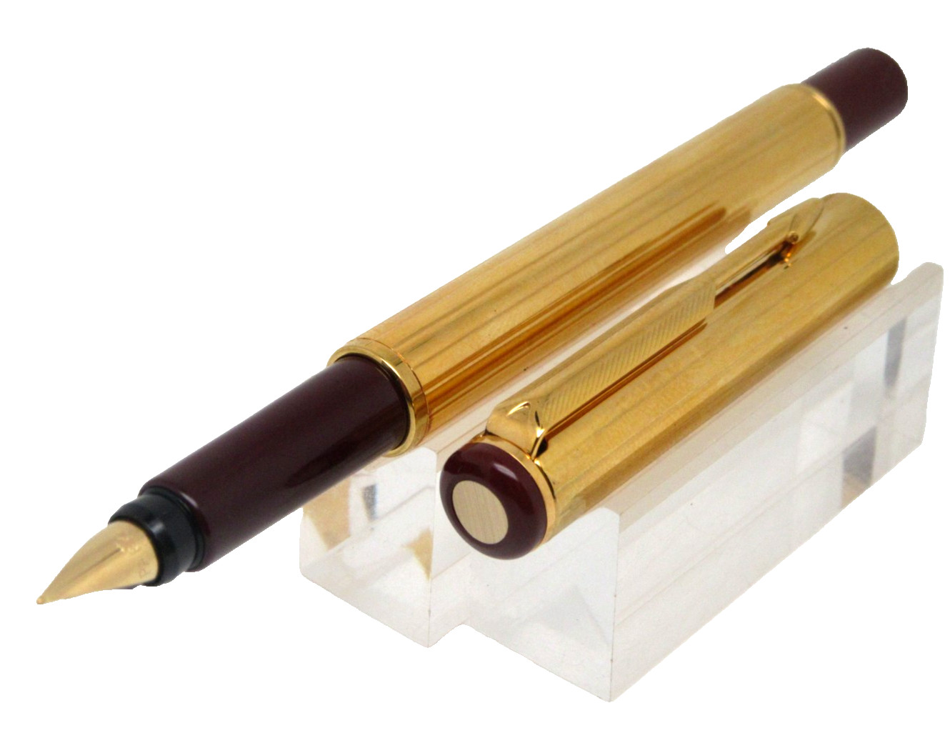 Sublimez votre Bureau avec le Stylo Plume Parker Rialto Plqué Or au Design Vintage