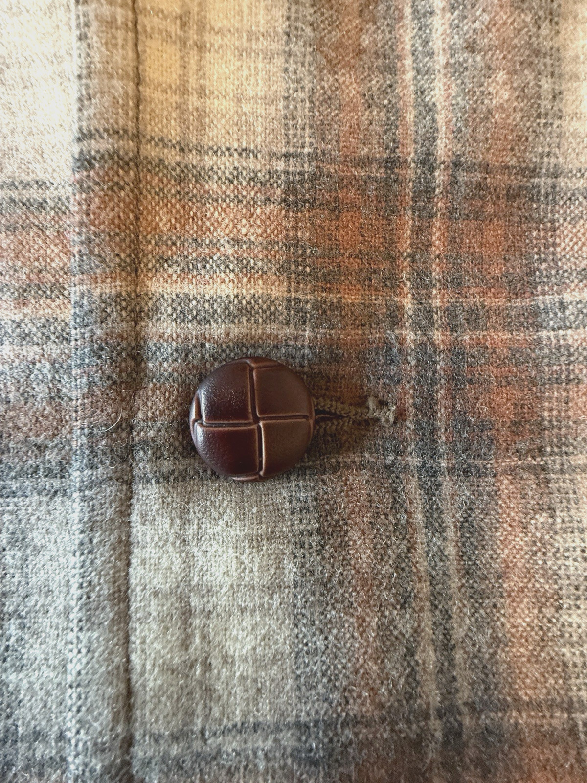 PENDLETON 100% WOOL BROWN TAN PLAID JACKET, MEN'S… - image 9