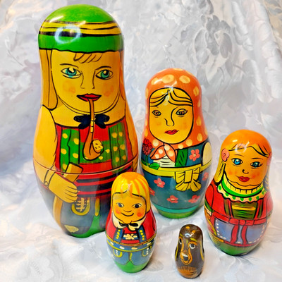 Russian Nesting Dolls + Pet Dog - Wooden Man Smoking Pipe + Family (5 in one)