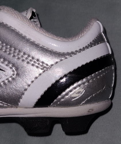 Reebok Junior Total Control Rbr HG silver soccer cleats 19-112353, boys' size 12 - Picture 12 of 13