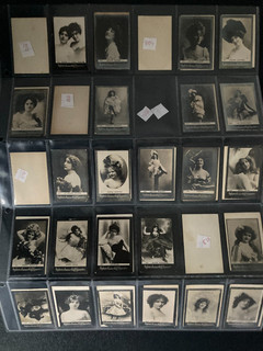 cigarette cards Ogden's beauties 47 cards 1900s