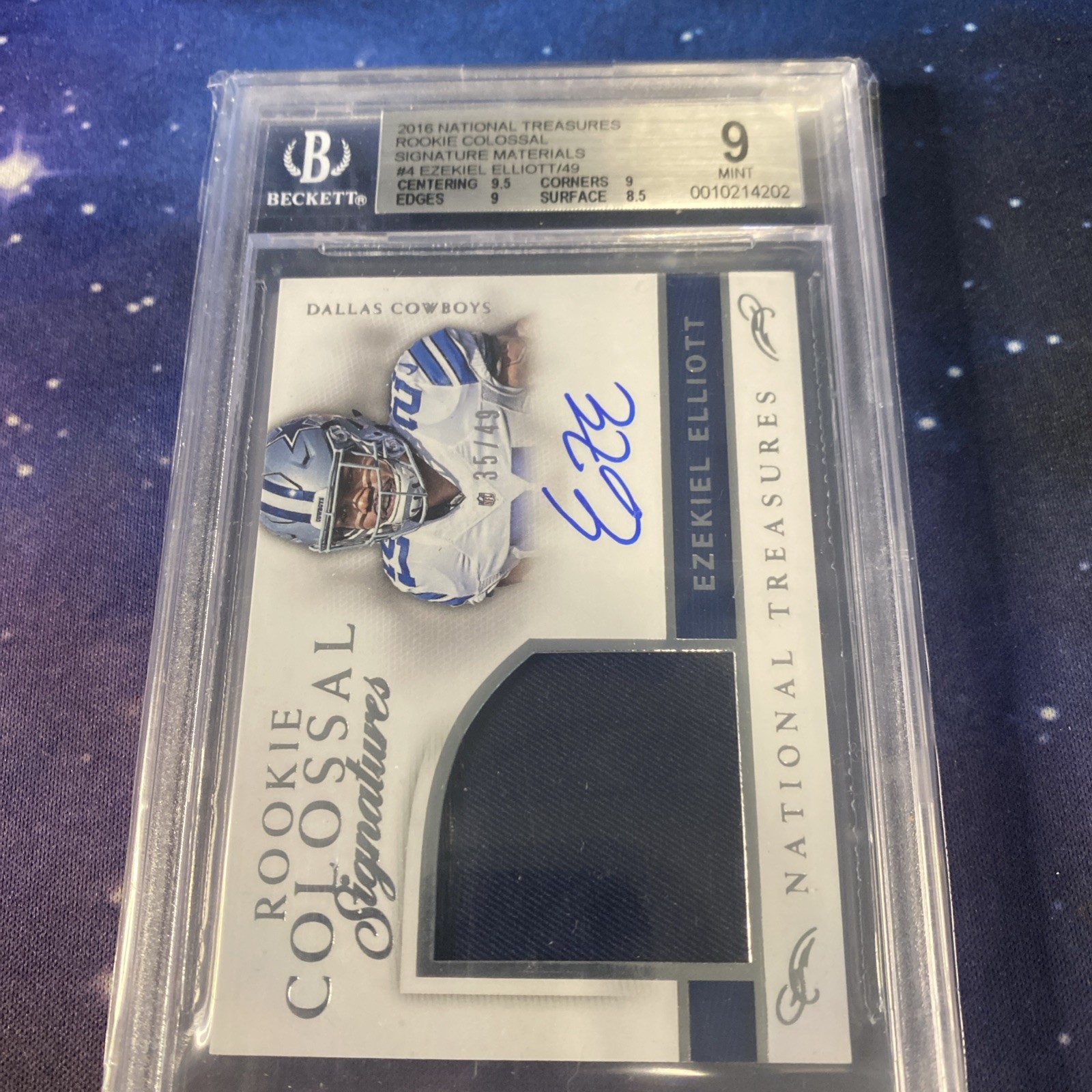 2021 National Treasures Colossal Ezekiel Elliott Auto /49 Bgs 9 10