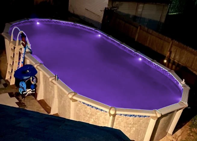 Многоцветный - многоцелевой - светодиодный фонарь для бассейна с пультом дистанционного управления. Включает в себя аккумуляторы 3AAA! - Изображение 3 из 4