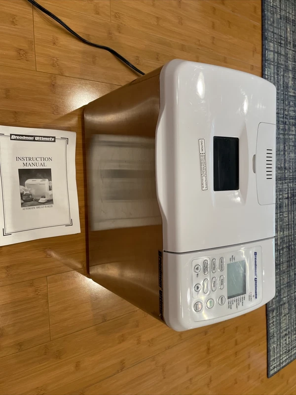 Breadman TR2200 two-pound bread maker