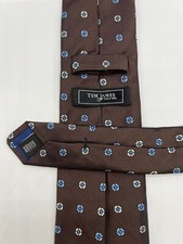 TOM JAMES 100% Silk Tie Brown Geometric Made in USA L:57.75" W:3.25" - T9
