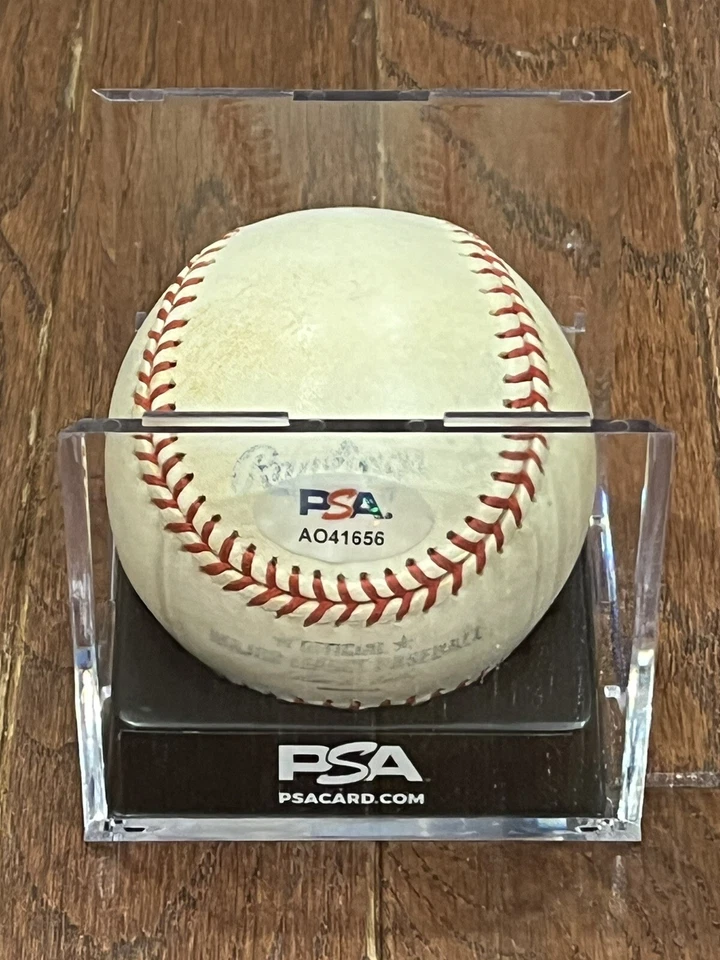 Roberto Alomar AUTO Signed Autograph Baseball Ball HOF PSA/DNA Certified! - Image 2 of 2