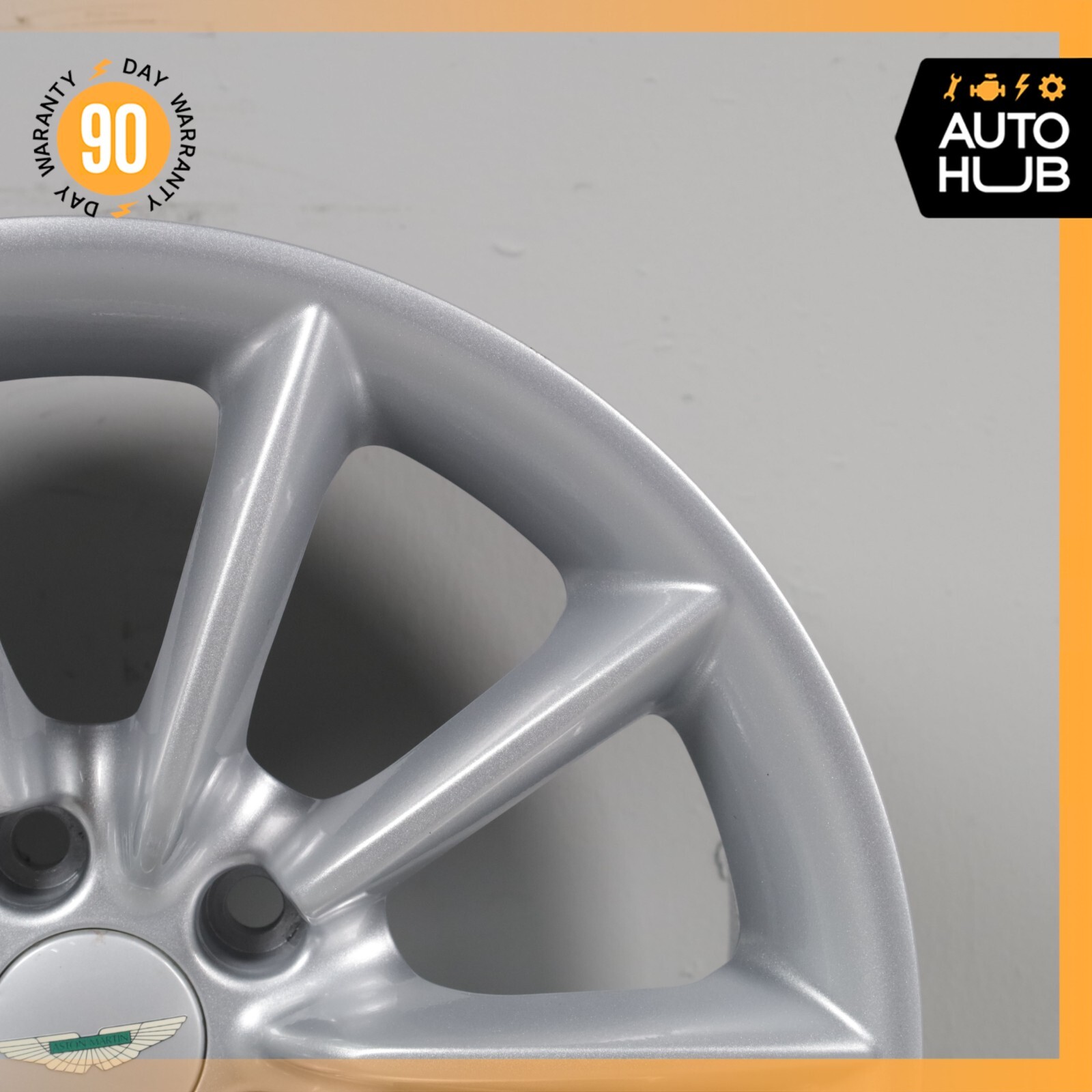 00-04 Aston Martin DB7 Vantage 9 x 18 18" Rear Wheel Rim 36120944AB OEM