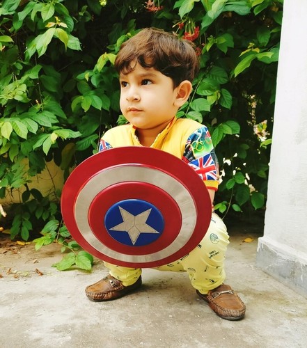 Captain America Bouclier Enfants en Bas Âge Mini Métal Réplica Halloween Costume - Photo 8 sur 9