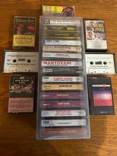 LOT OF 22 VTG CASSETTE TAPES BIG BANDS PLUS MORE PLASTIC 15 TAPE STORAGE CASE
