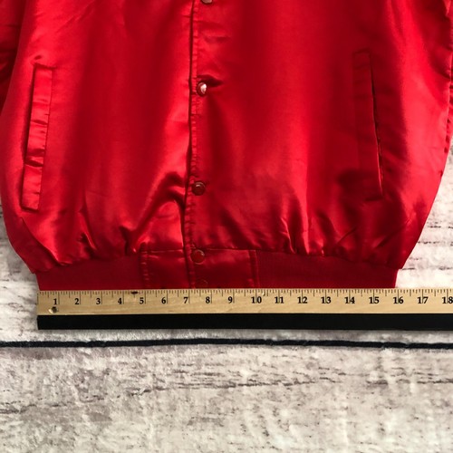 Sneak Gallery Chicago Bulls 96 Jacket Mens M Red Satin Bomber Snap Button New - Picture 12 of 16
