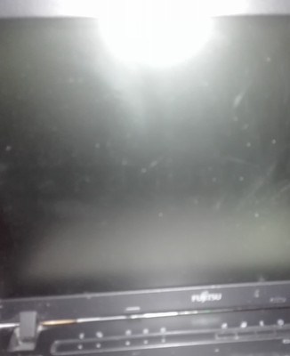 Fujitsu-Siemens Laptop Notebook schwarz Windows Computer PC LAN intel core i5