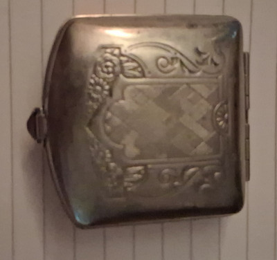 Vintage Silver-Tone Square Powder Compact Mirror Case w/ Engraved Crest