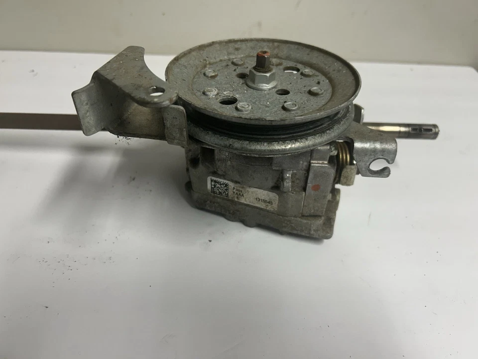 Honda OEM HRX217 Hydrostatic Transmission - 20001-VE5-A01, USED, GOOD - Image 2 of 4