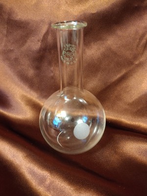 EUC Vintage USA PYREX 250ml Long Neck Round Boiling Flask Flat Bottom Laboratory