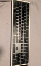 Apple Wireless Full-Size Keyboard Mouse Bundle QWERTY Black Silver Aluminum