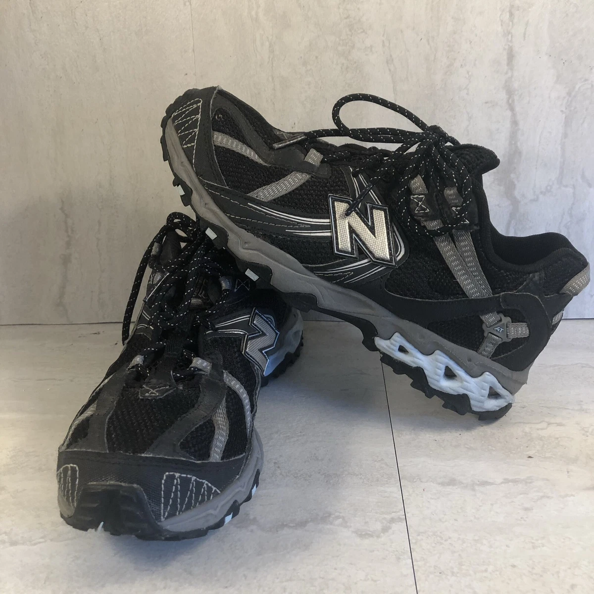 Black trail cheap running shoes